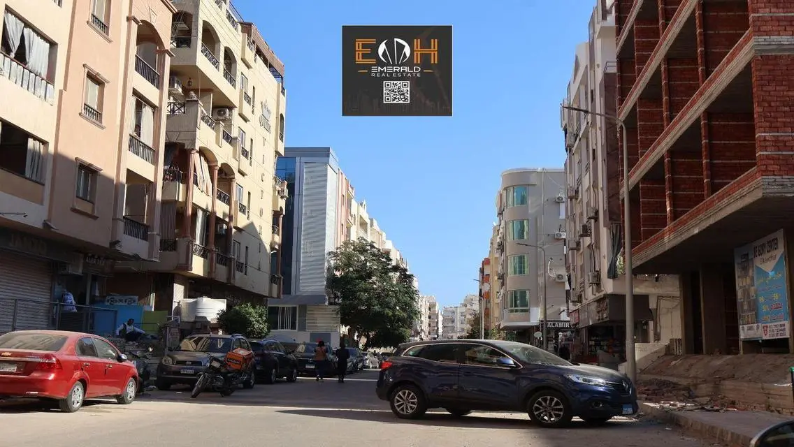 شقة فاخرة بمساحة واسعة في قلب المدينة