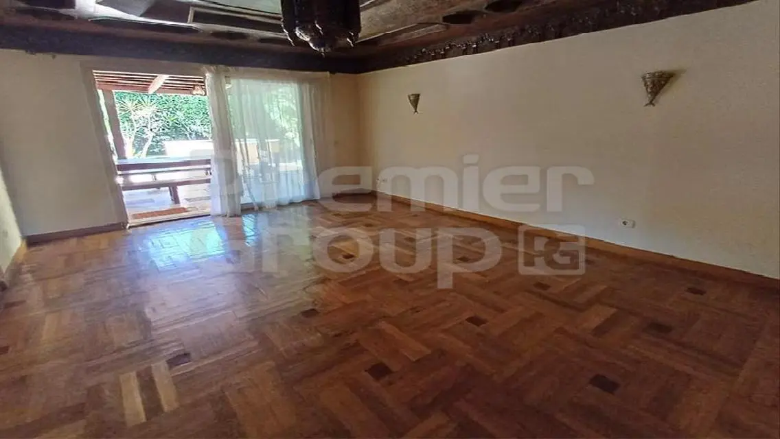 Luxurious Apartment for Sale, 600 Square Meters in a Prime Location
