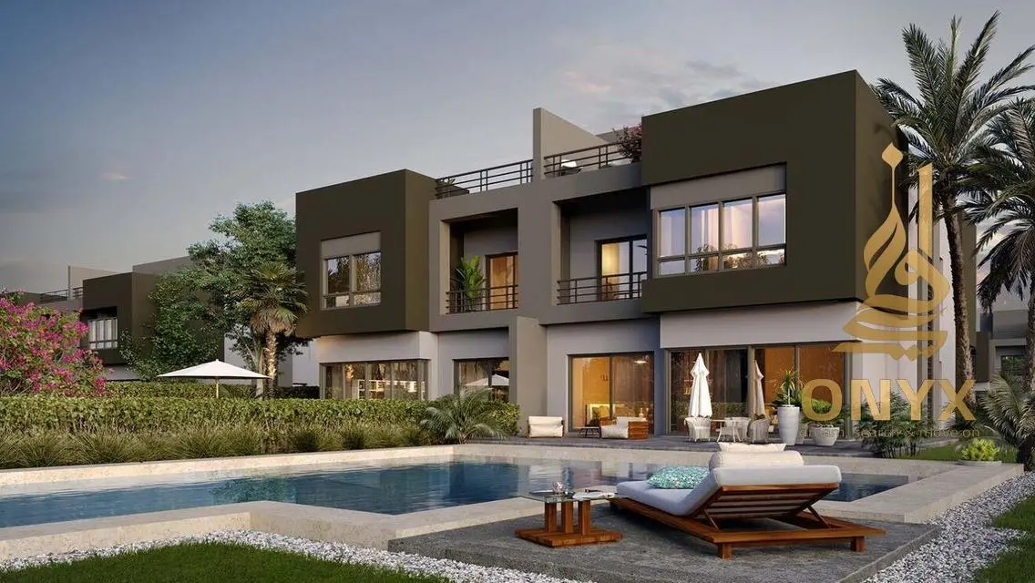 Luxury Apartment Overlooking Lakes in a Prime Location