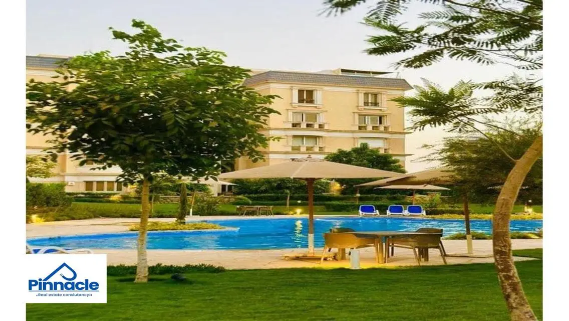 Luxury Villas in Waterway Area