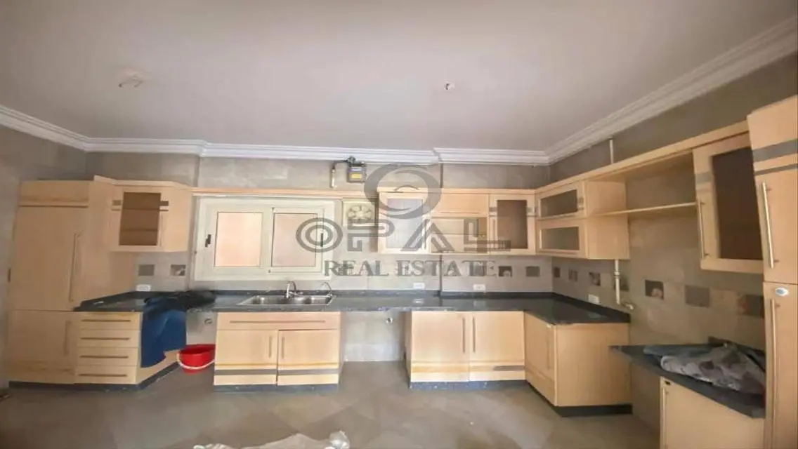 Apartment for Rent in Beverly Hills Area - 190 sqm