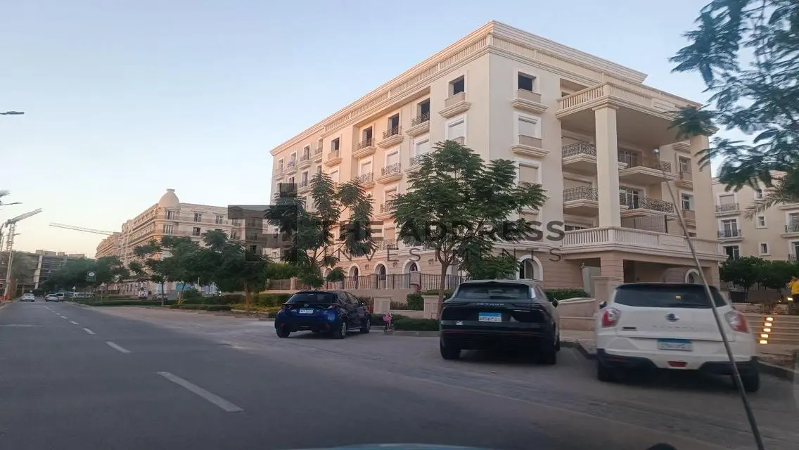 شقة فاخرة 3 غرف نوم بمواصفات مميزة وإطلالة ساحرة
