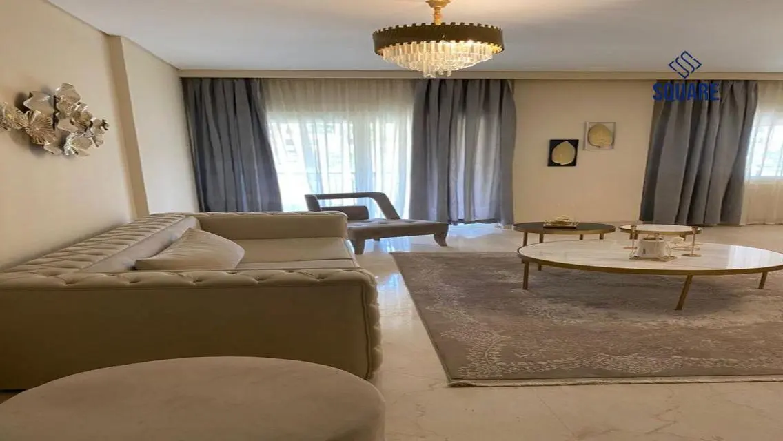شقة فاخرة للبيع مع إطلالة ساحرة