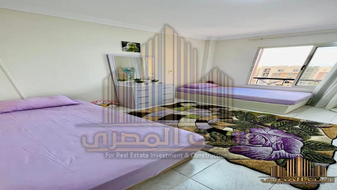 شقة فاخرة بإطلالة على البحيرات بسعر 45000