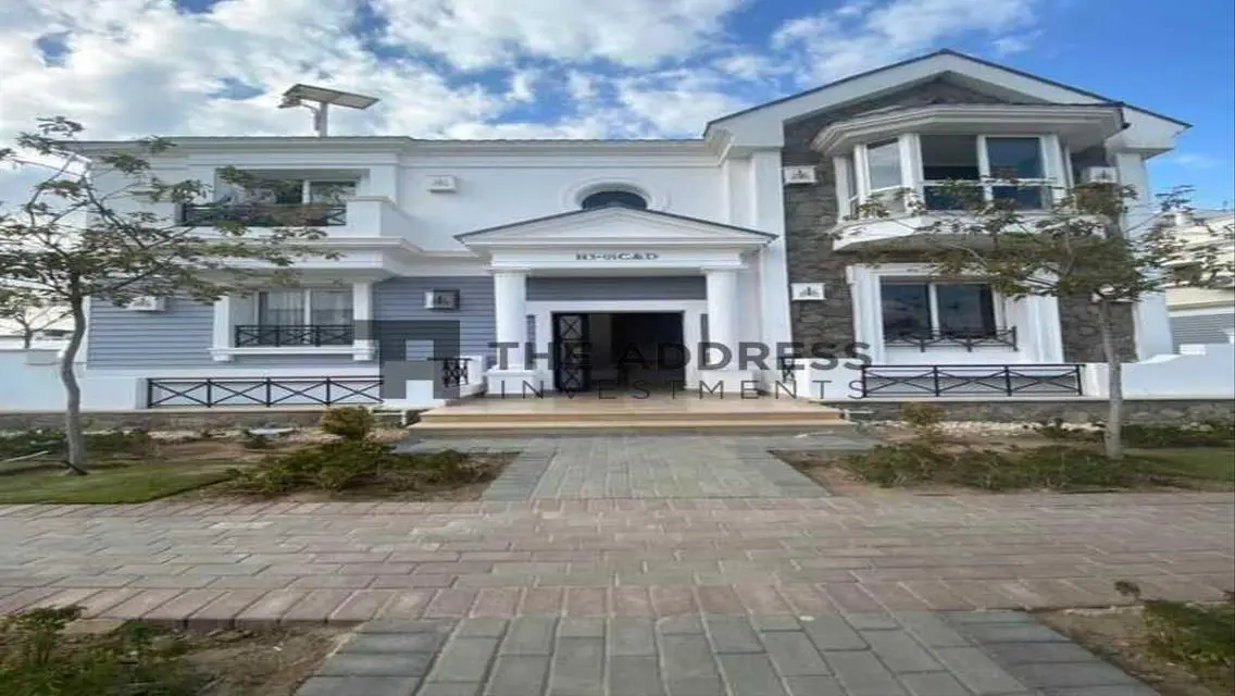 Luxurious Villa for Sale in a Prime Location
