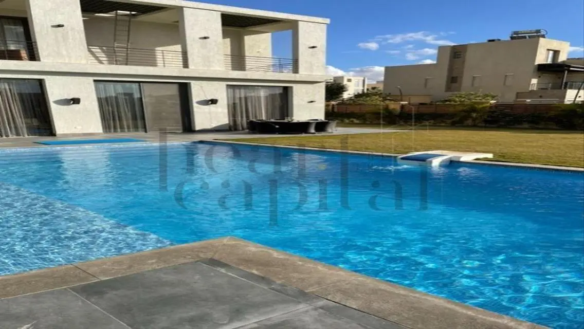Stunning Villa for Sale with Private Garden and Pool