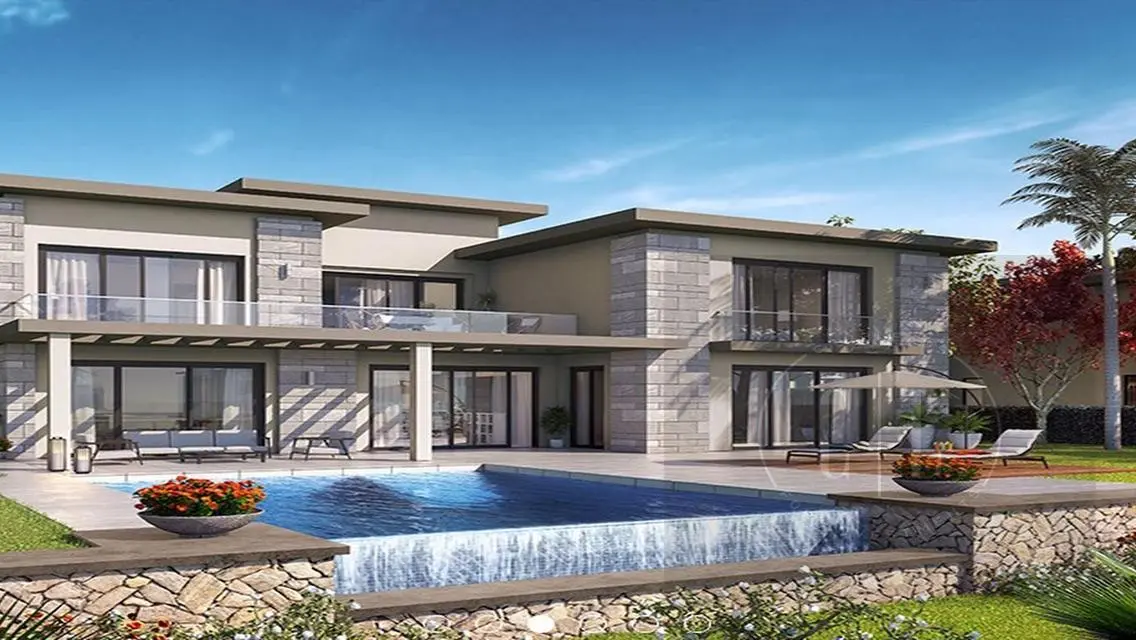 Large Villa in Prime Location at Swan Lake - Scarlet