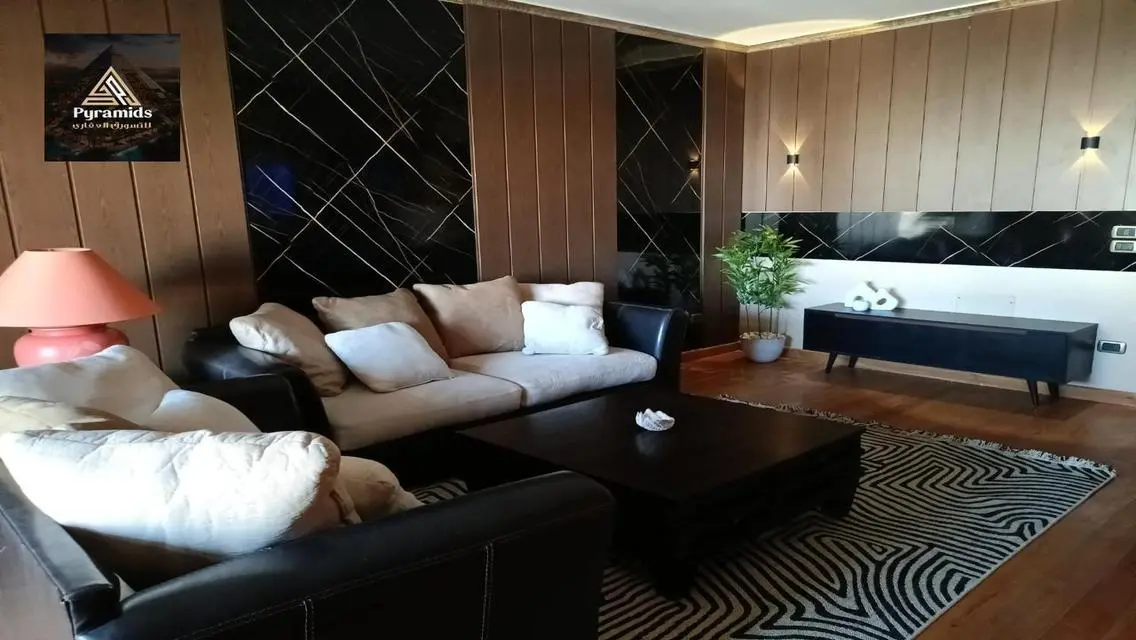 شقة فاخرة للإيجار بمساحة مثالية