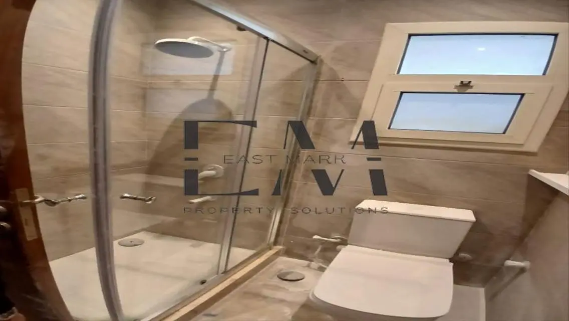 Exceptional Apartment with Central Air Conditioning and Dressing Room