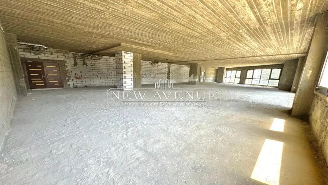 Stunning Property with 1000 Sq. M at 365,000 EGP