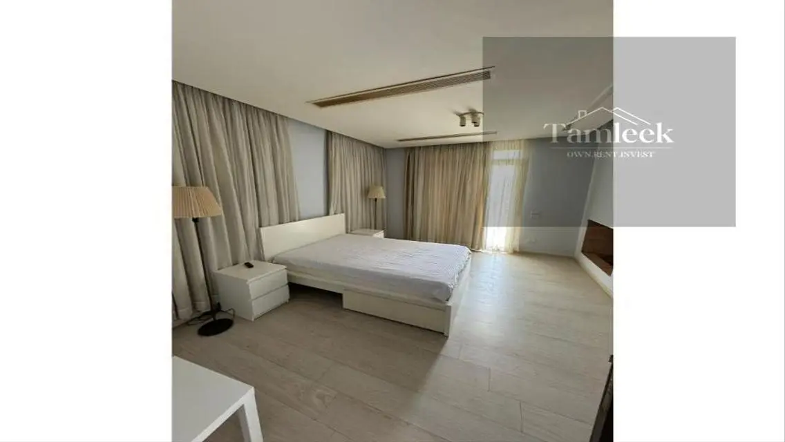 Luxury Villa for Sale with Spacious Living