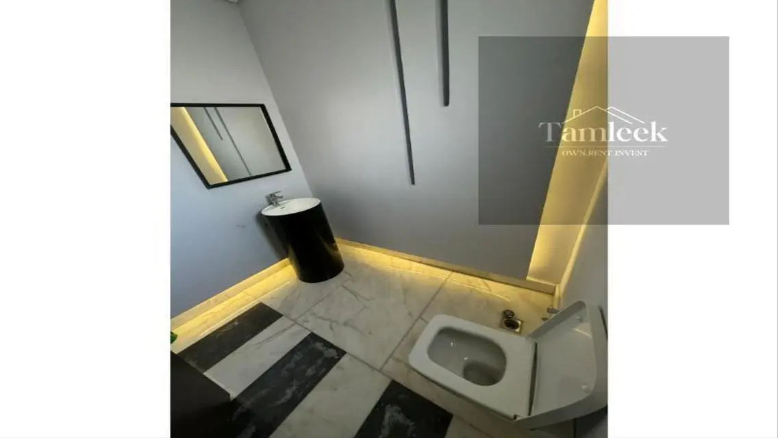 Luxury Villa for Sale with Spacious Living