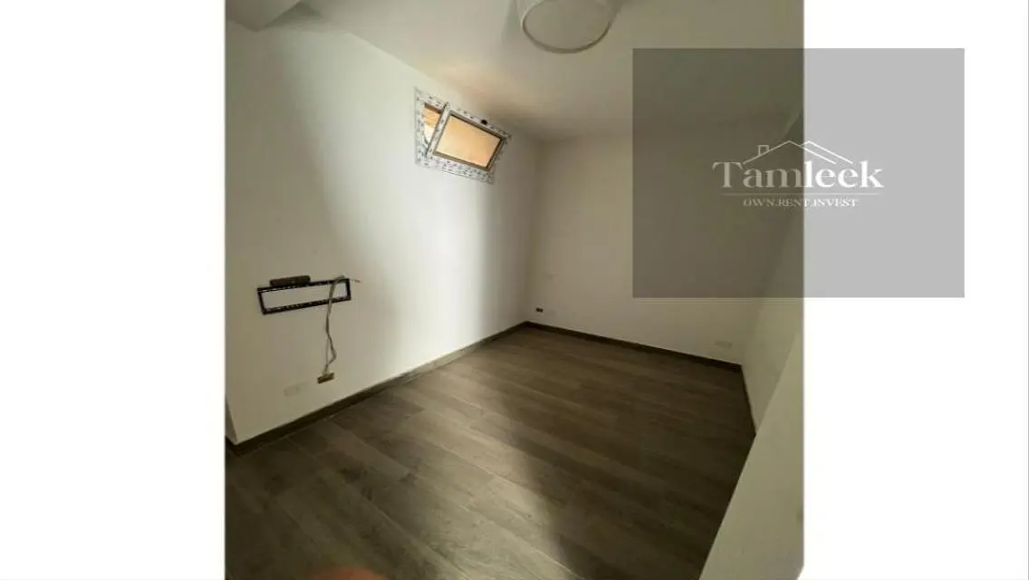 Luxury Villa for Sale with Spacious Living