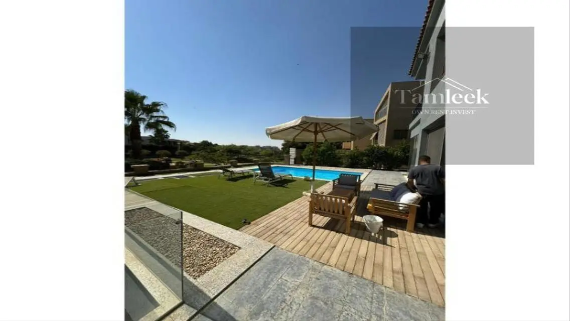 Luxury Villa for Sale with Spacious Living