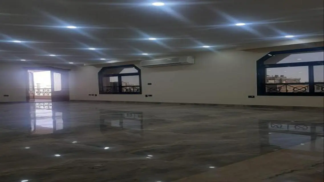فرصة مميزة: مساحات تجارية بمساحة 350 متر² بسعر 225,000 ج