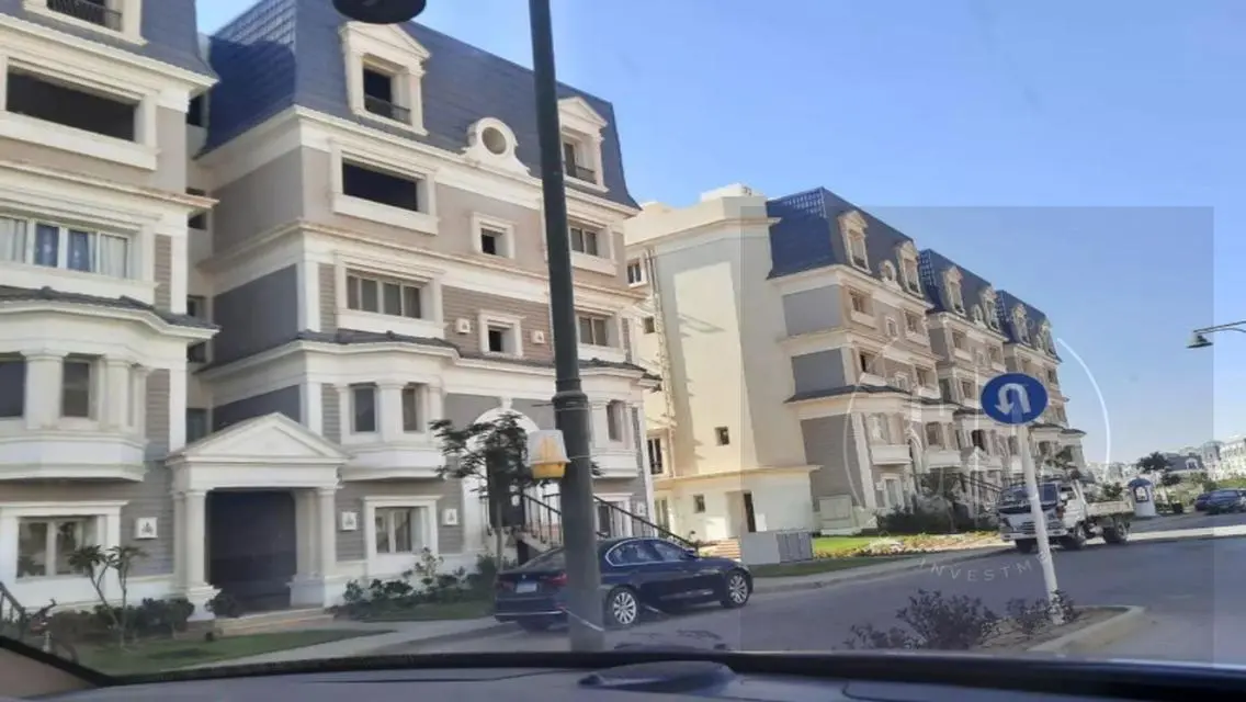 فيلا عاليفا الكبرى: زاوية مباشرة على اللاغون