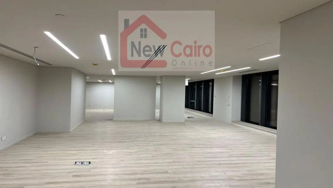 Complete Commercial Property for Sale - 695,000 EGP