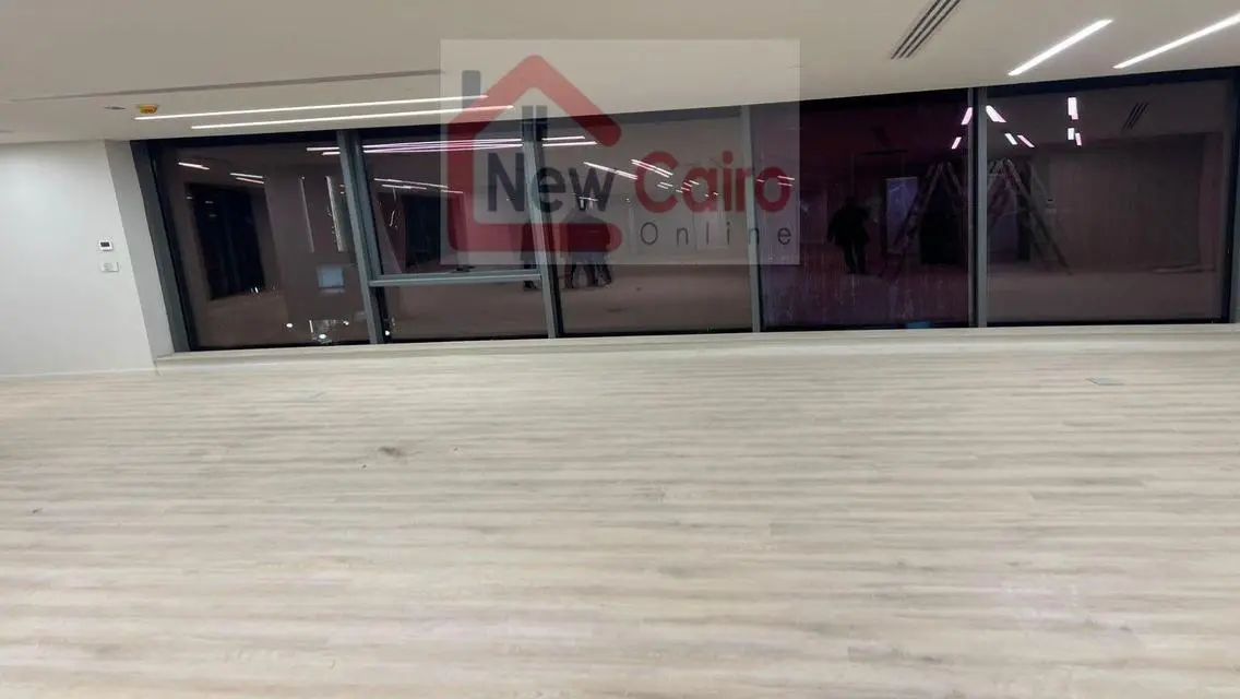 Complete Commercial Property for Sale - 695,000 EGP