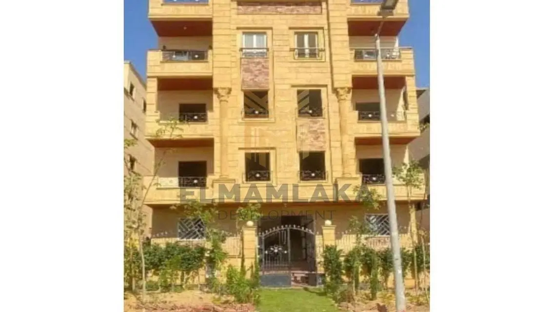 شقة رائعة للإيجار مع شرفة