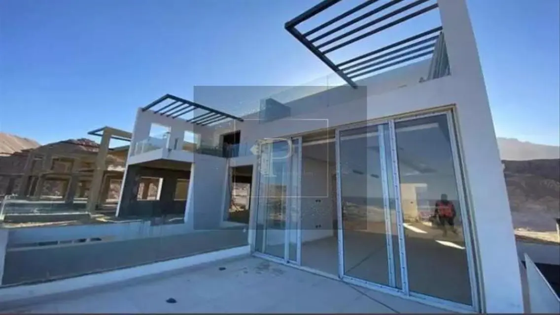 Luxury Apartment with 250 sqm in a Prime Location