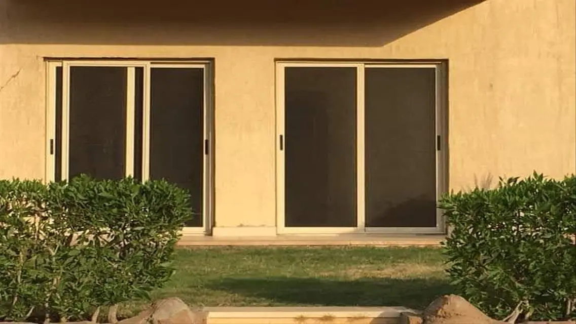فيلا فاخرة بمساحة واسعة وحديقة خاصة
