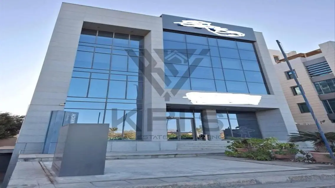 شقة رائعة للبيع بمساحة 156 متر بسعر مغري