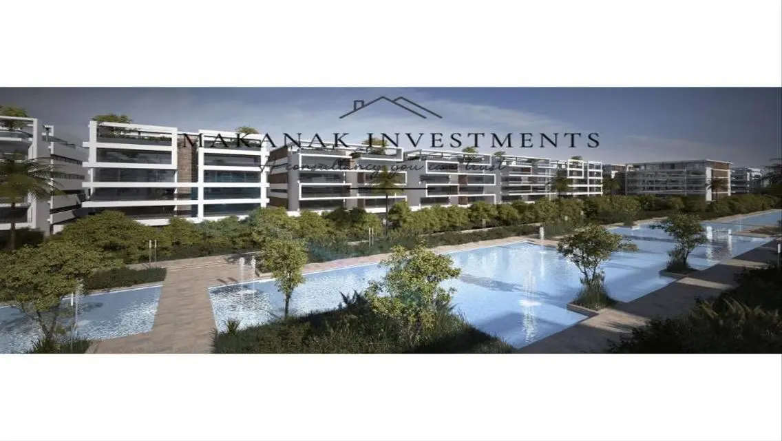 Luxury Apartment Overlooking the Lake in the City Center