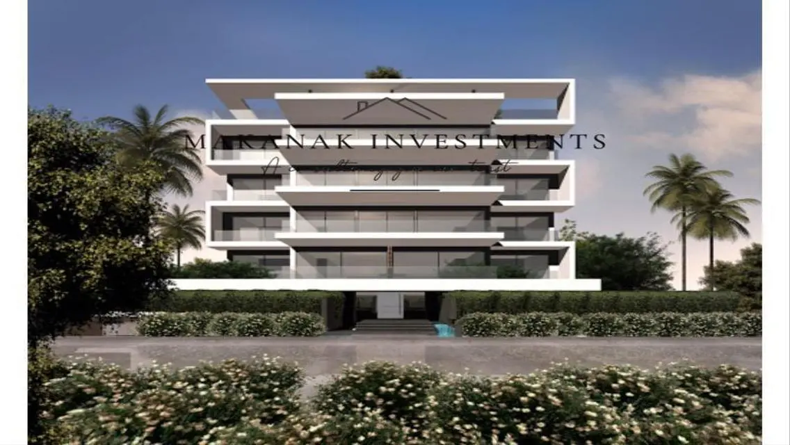 Luxury Apartment Overlooking the Lake in the City Center