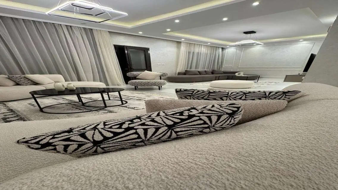 Luxurious Apartment in AUC