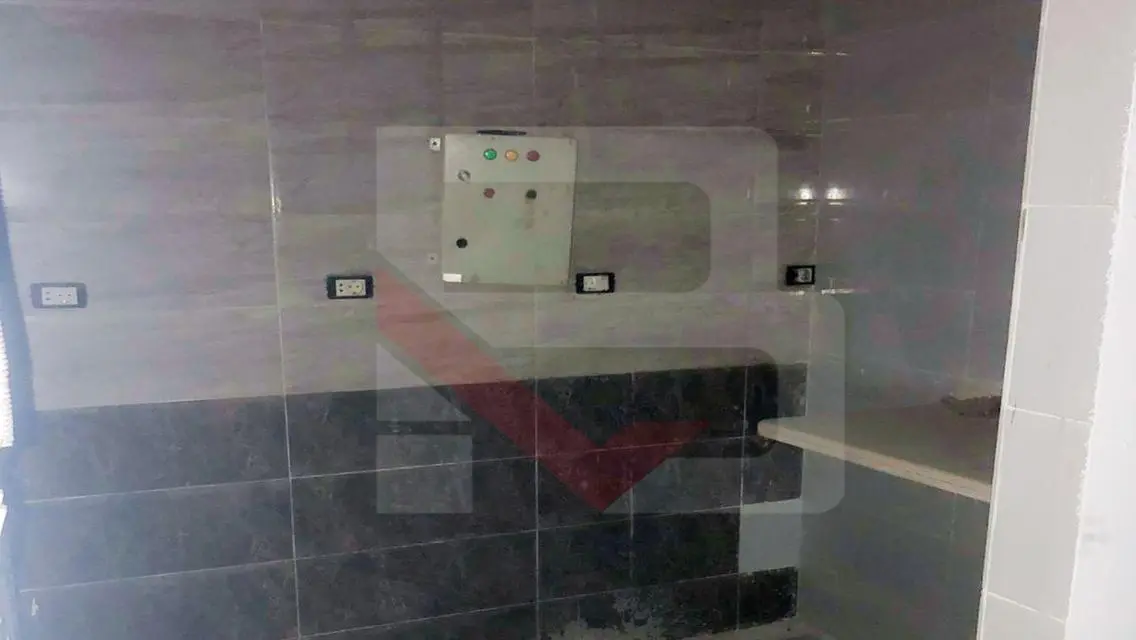 متجر للبيع في الأزريتا