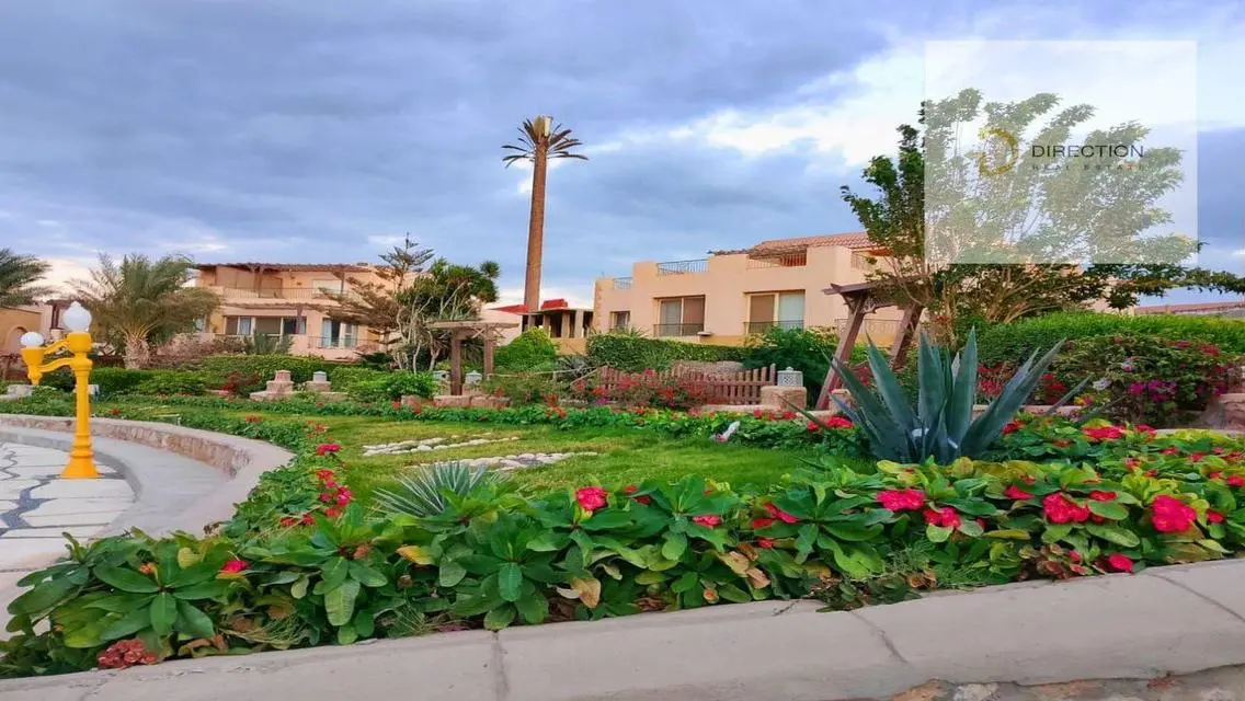 Luxury Villa Overlooking Lakes for Sale
