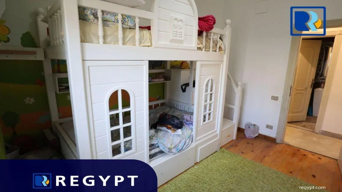 شقة فاخرة مطلة على معلم رئيسي - فرصتك الذهبية