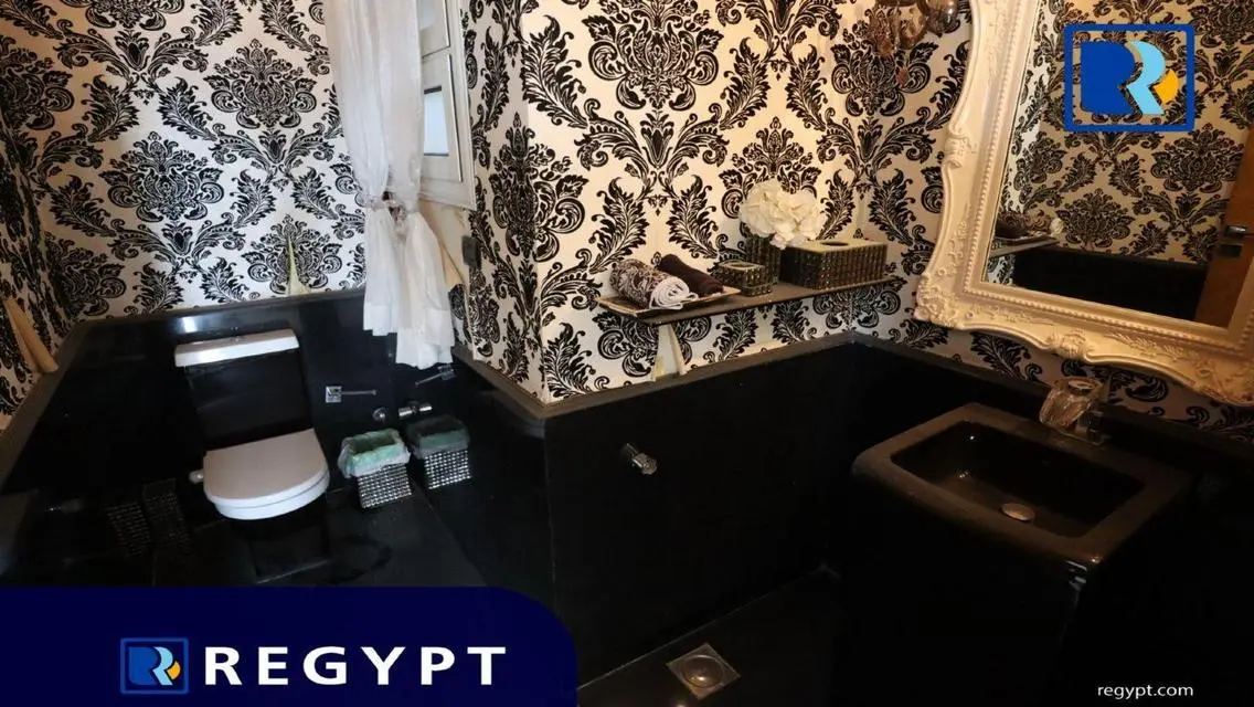 شقة فاخرة مطلة على معلم رئيسي - فرصتك الذهبية