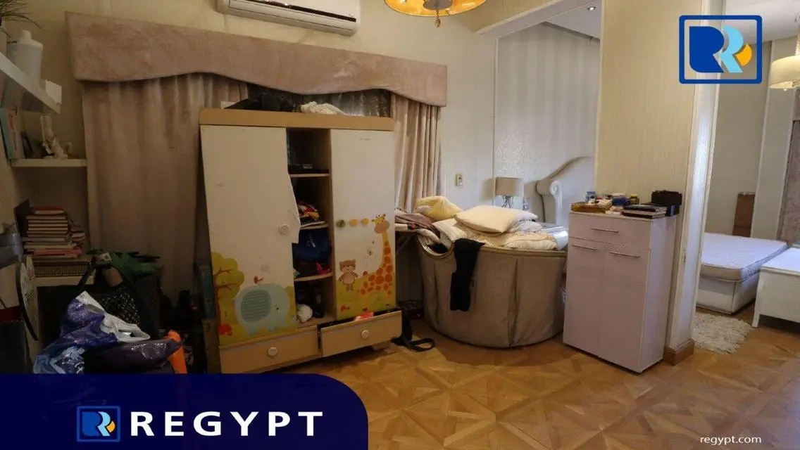 شقة فاخرة مطلة على معلم رئيسي - فرصتك الذهبية