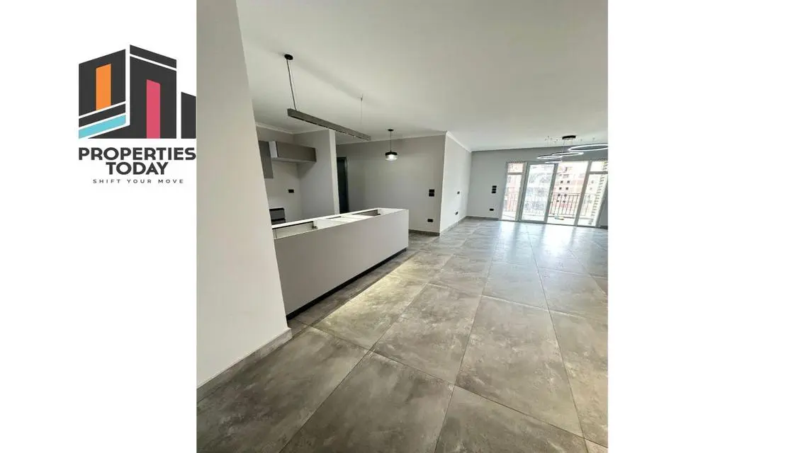 Luxury Apartment for Sale with Spacious Layout at an Attractive Price