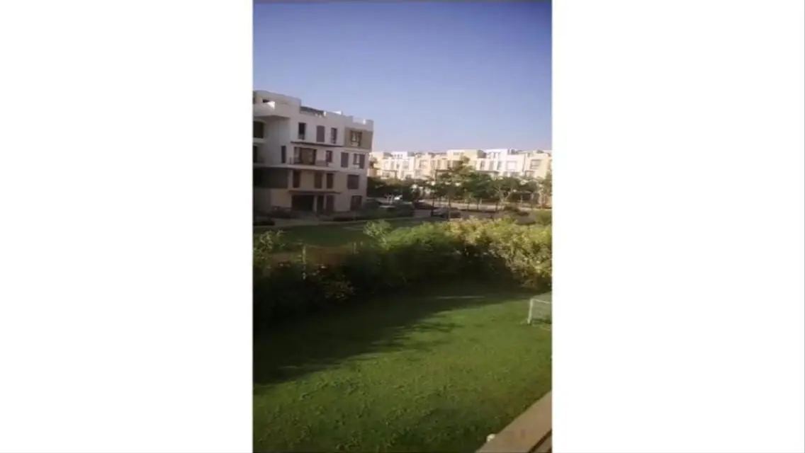 فيلا فاخرة للبيع في موقع متميز