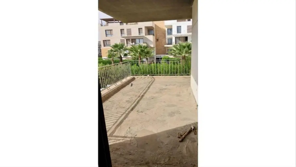 فيلا فاخرة للبيع في موقع متميز