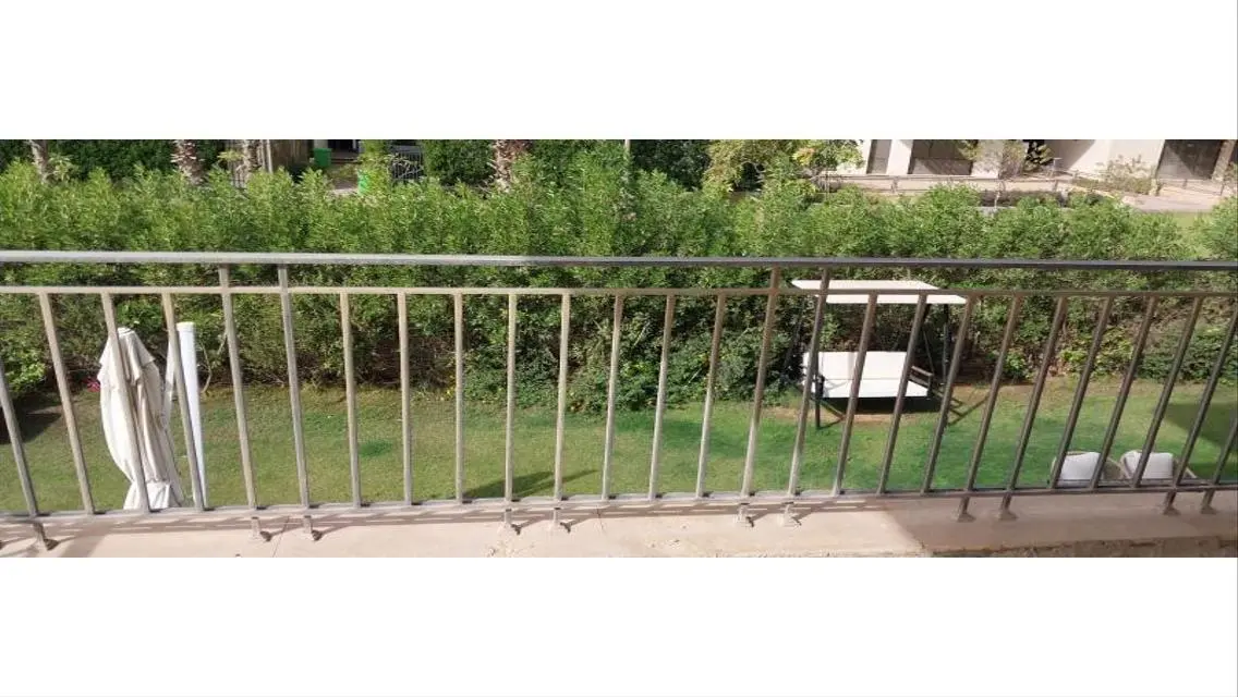 فيلا فاخرة للبيع في موقع متميز