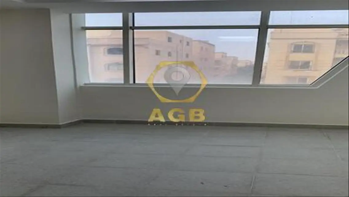 عقار متميز للايجار بتسهيلات رائعة