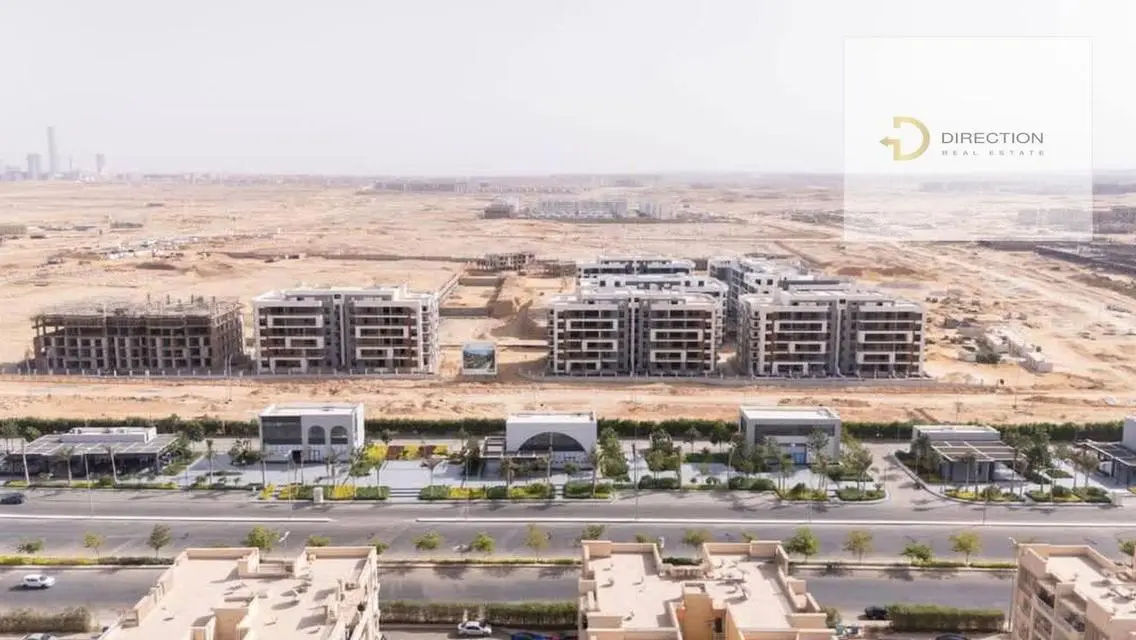 فيلا فاخرة بمساحة واسعة وإطلالات جميلة للبيع