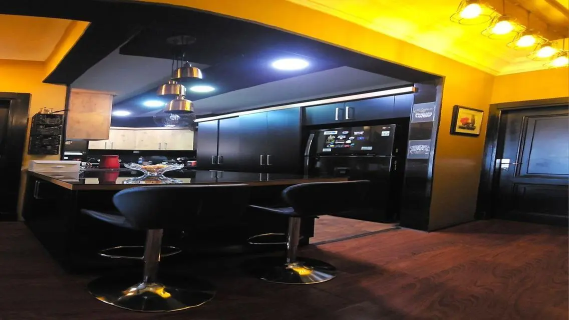 Luxury Apartment with Balcony in the Heart of the City