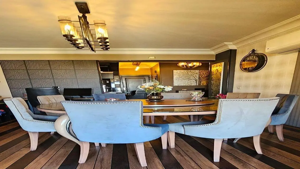 Luxury Apartment with Balcony in the Heart of the City