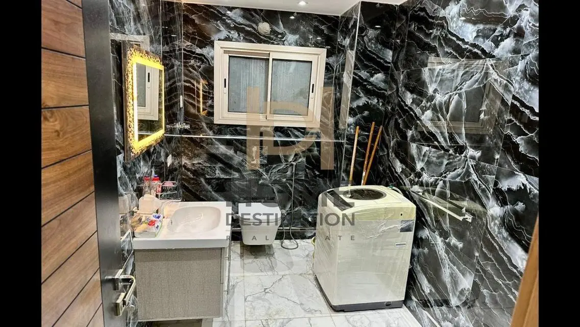شقة فاخرة في SKY Plaza Mall مع إطلالة مميزة