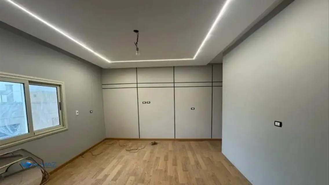 Luxury Apartment with 500 Meter Space and Security