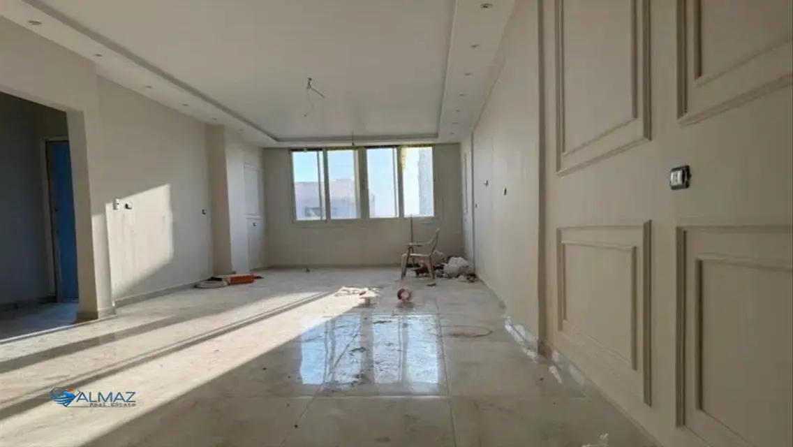 Luxury Apartment with 500 Meter Space and Security