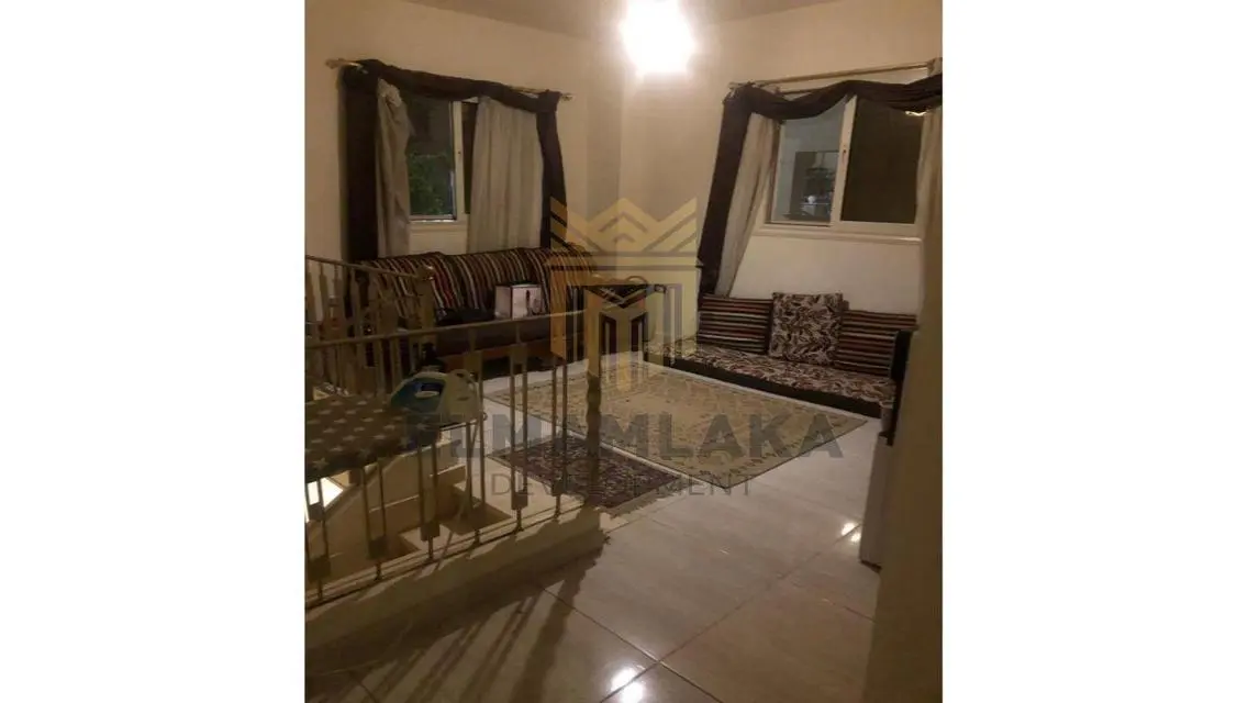 فيلا رائعة للبيع في قلب المدينة