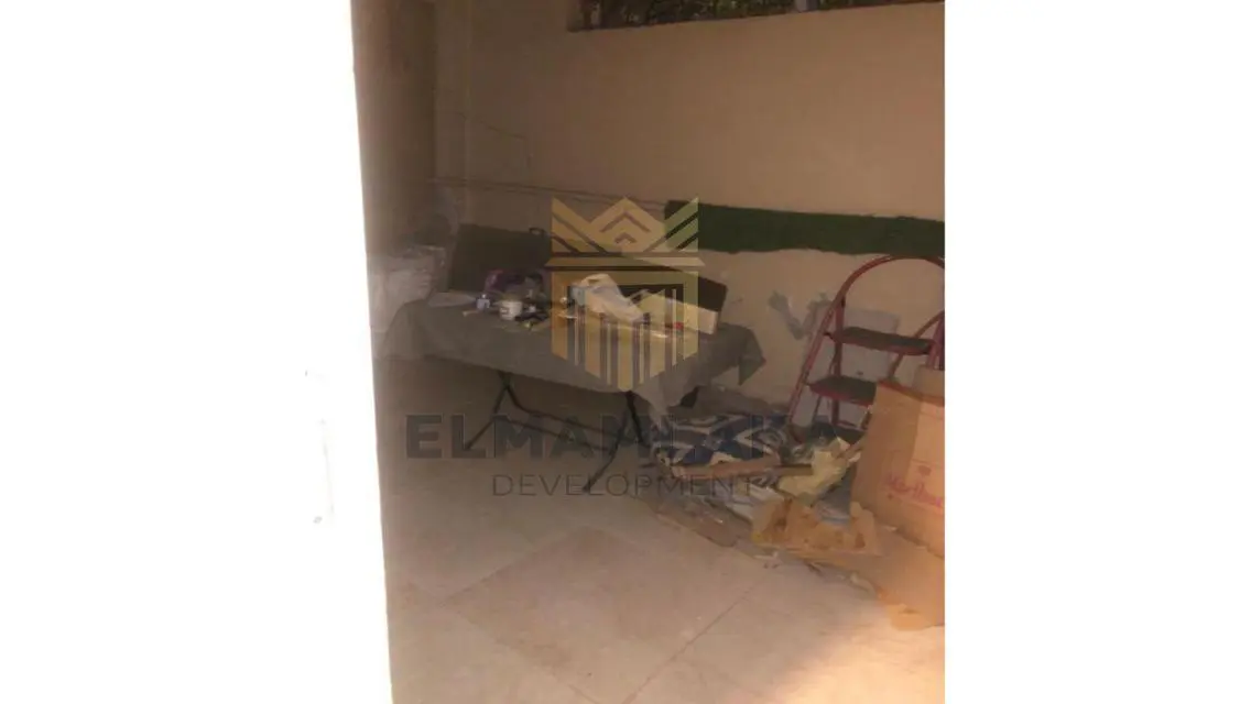 فيلا رائعة للبيع في قلب المدينة