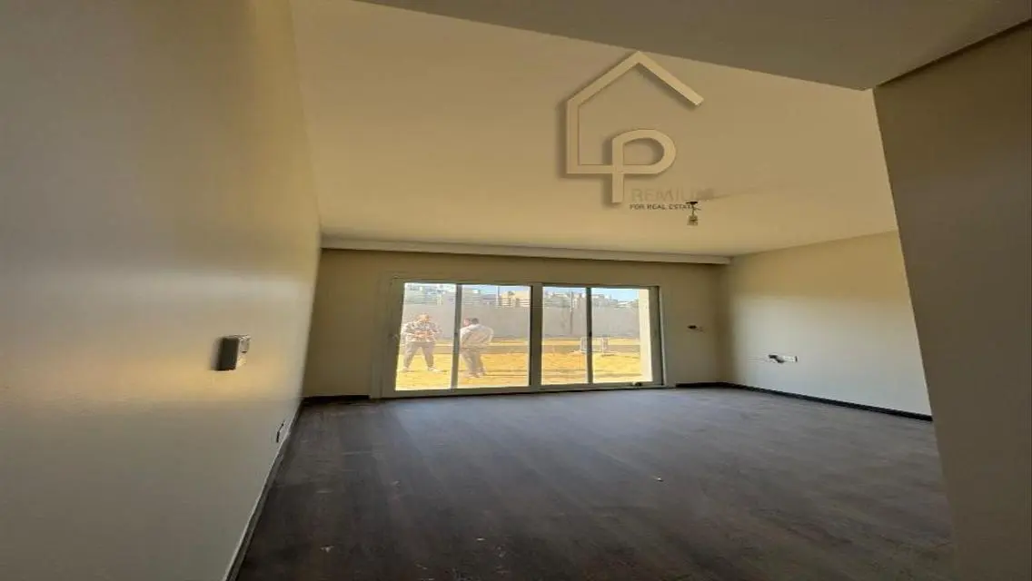 Luxury Apartment in Phase 1