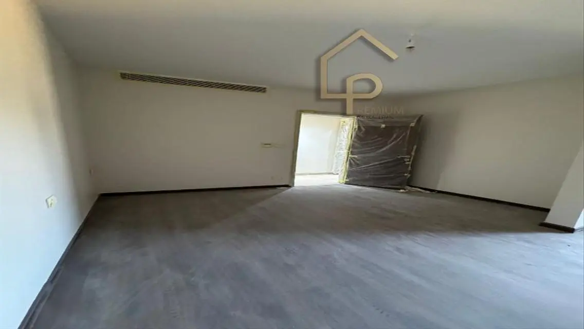 Luxury Apartment in Phase 1