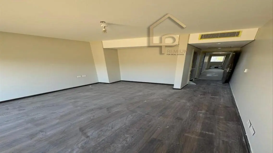 Luxury Apartment in Phase 1